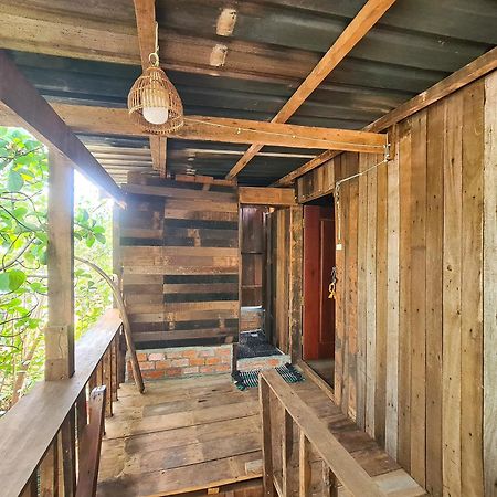 Ratanakiri Homestay & Jungle Trek Banlung Exterior photo