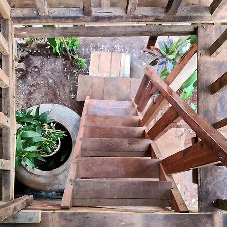 Ratanakiri Homestay & Jungle Trek Banlung Exterior photo