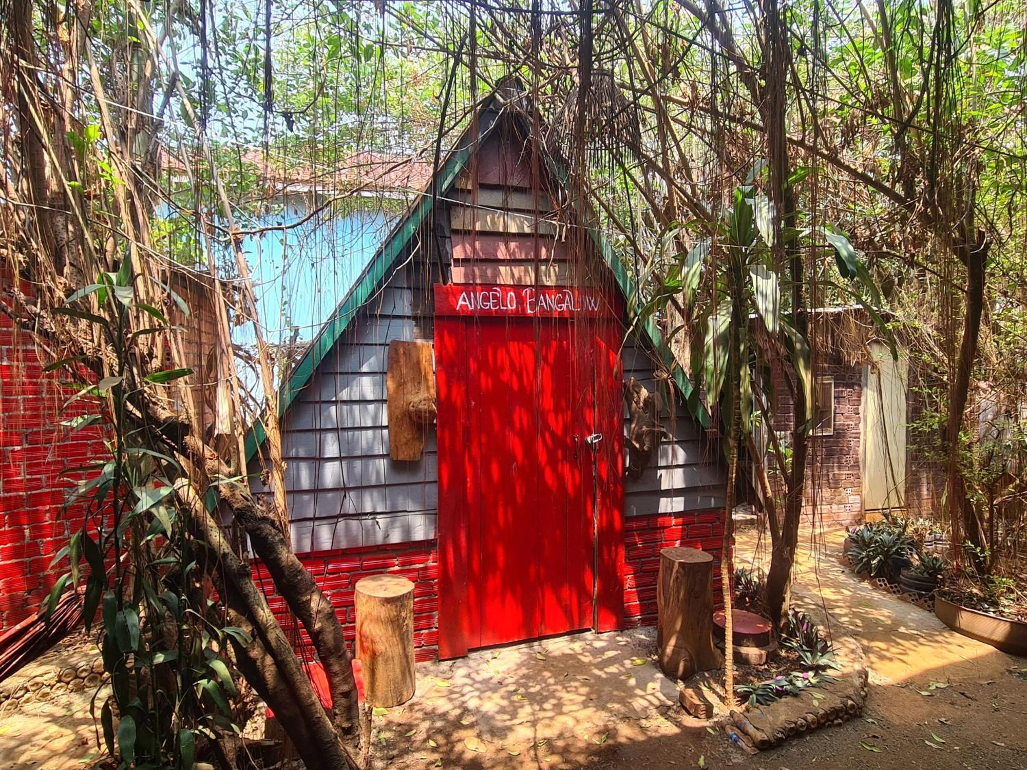 Ratanakiri Homestay & Jungle Trek Banlung Exterior photo